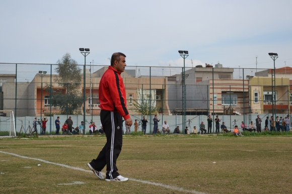 فاتیح حمە خان چاوی لە چوار گۆشەی زێرینە